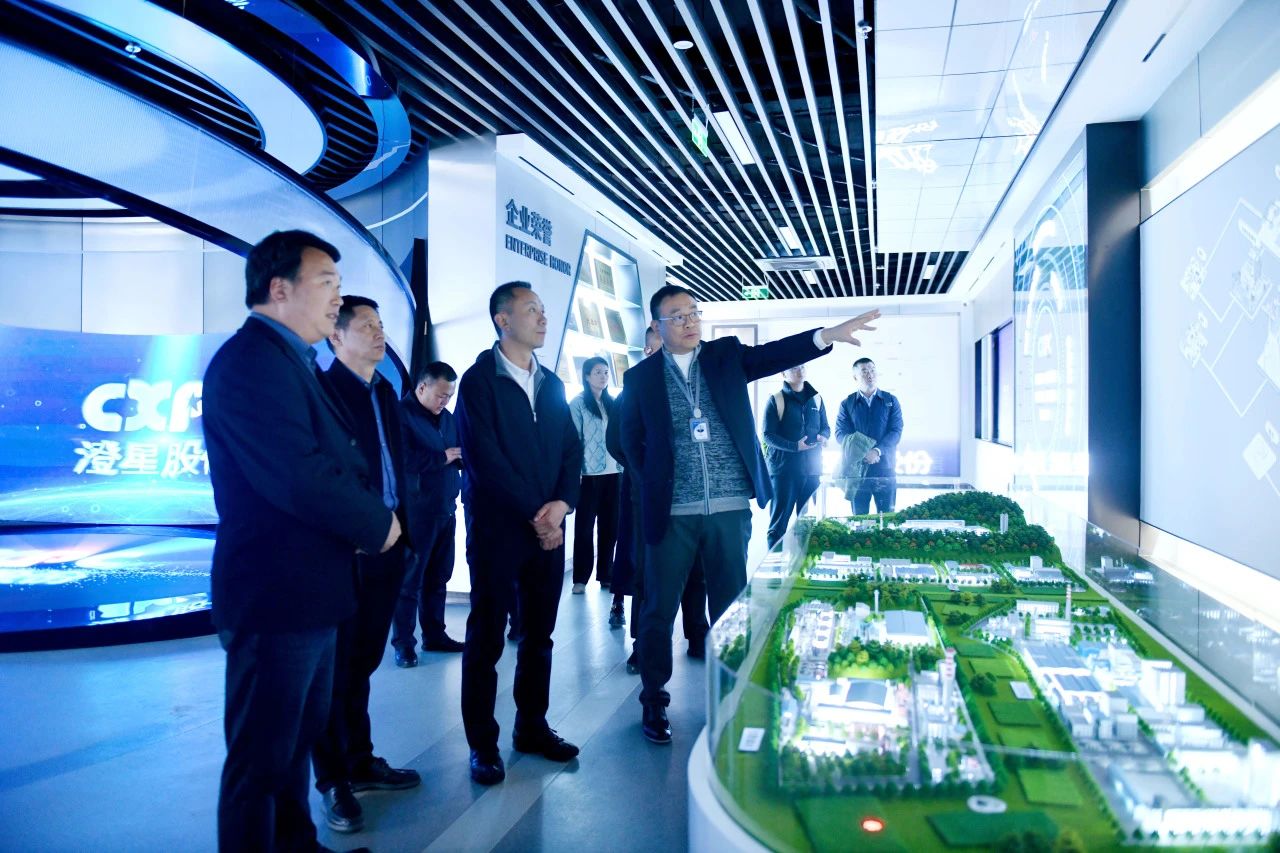 曲靖市会泽县王正宇县长一行到访z6mg人生就是博股份